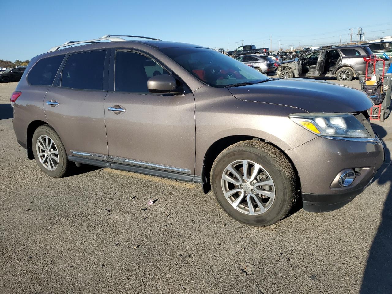 2013 Nissan Pathfinder VIN 5N1AR2MM5DC607093 Copart auction photo, side / undercarriage damage thumbnail 4