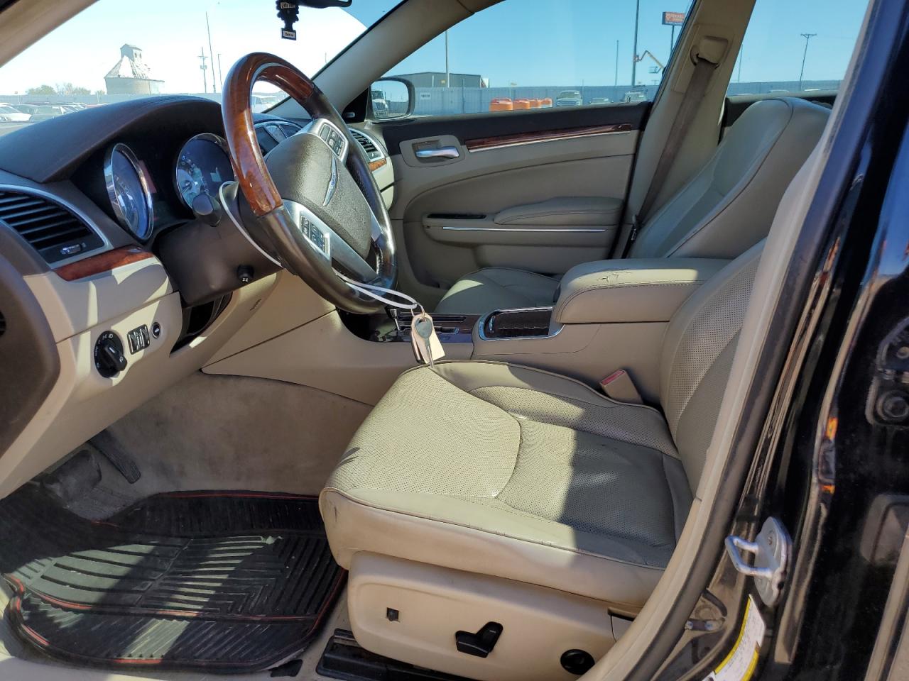 2011 Chrysler 300 VIN 2C3CK6CT9BH500595 Copart auction photo, water/flood damage thumbnail 7