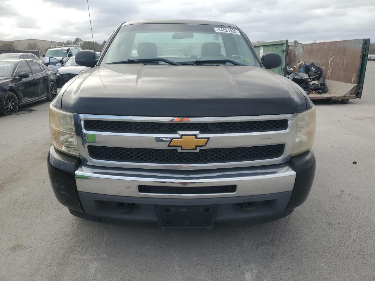 2011 Chevrolet Silverado VIN 1GCNKPEX7BZ358001 Copart auction photo, front end / minor dent/scratches damage thumbnail 5