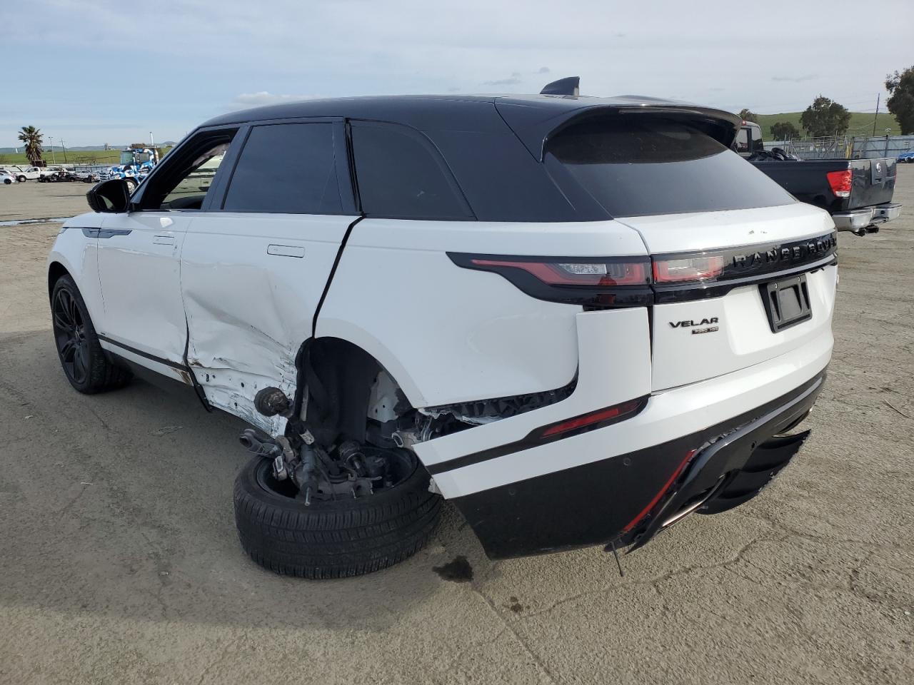 2020 Land Rover Range Rover VIN SALYM2EV9LA238122 Copart auction photo, side / undercarriage damage thumbnail 2
