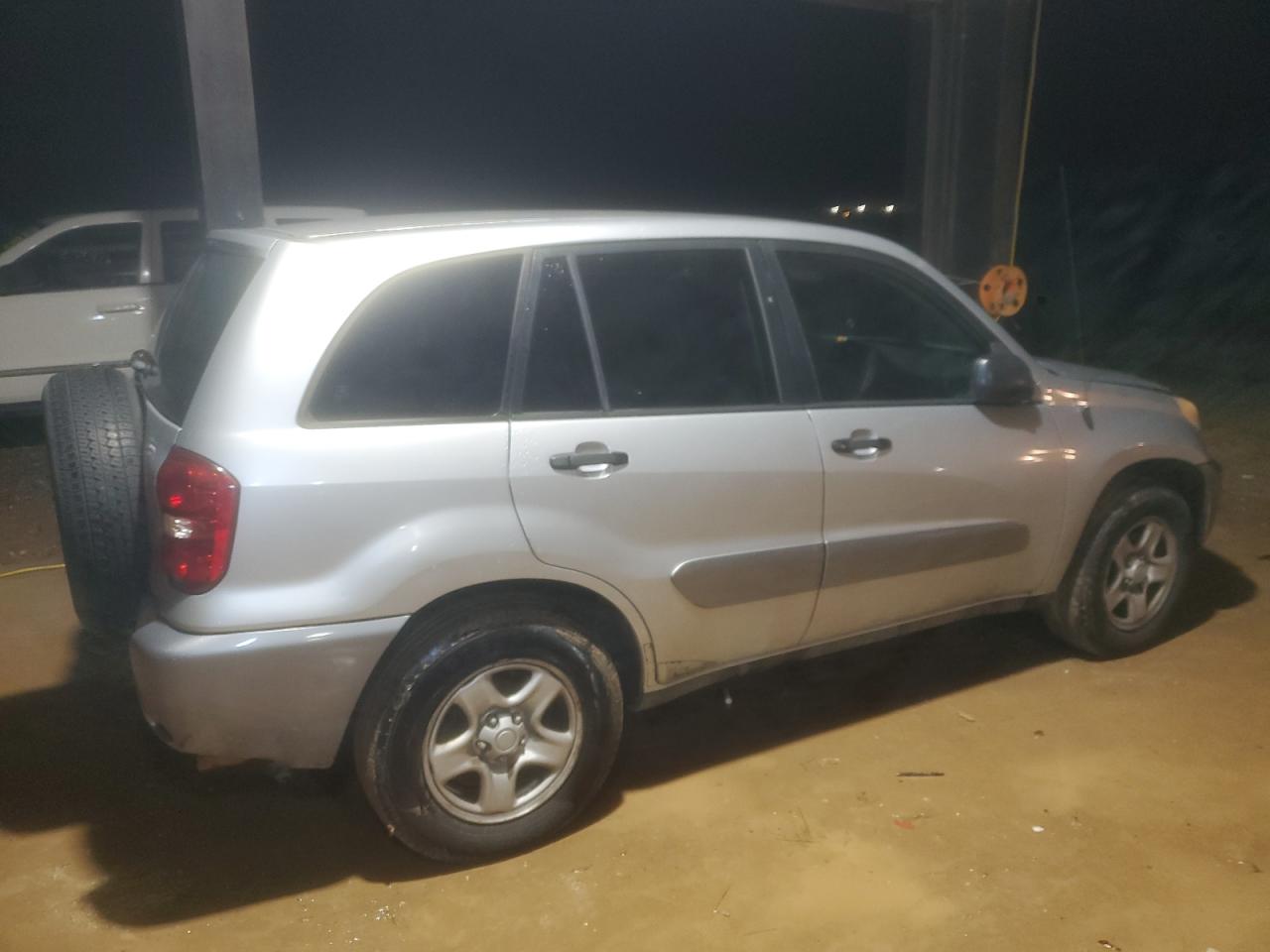 2005 Toyota RAV 4 VIN JTEGD20VX50090335 Copart auction photo, front end damage thumbnail 3