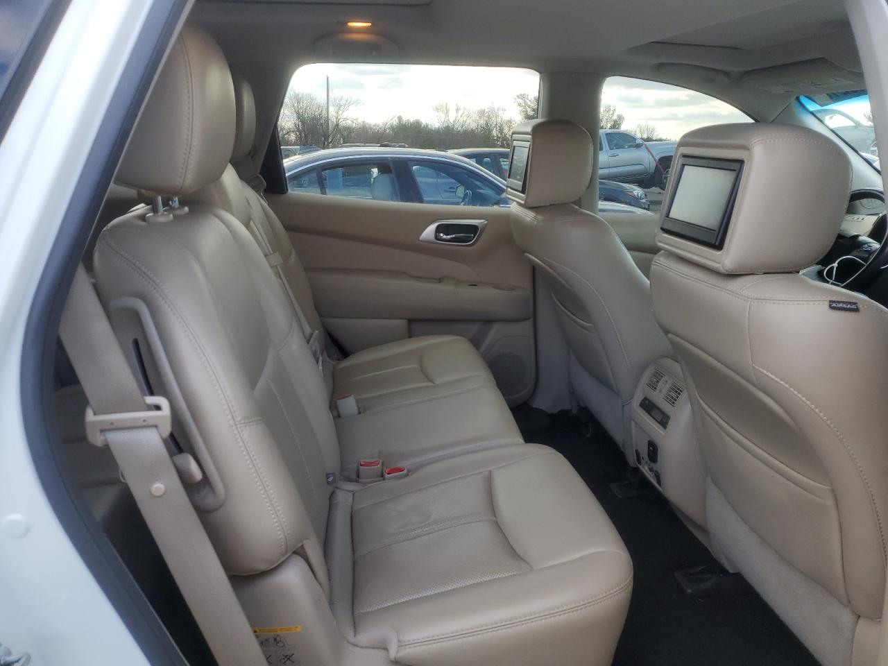 2016 Nissan Pathfinder VIN 5N1AR2MM1GC611386 Copart auction photo, front end / rear end damage thumbnail 11