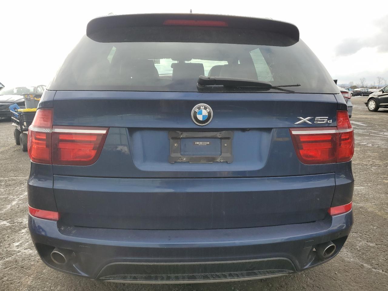 2012 BMW X5 VIN 5UXZW0C57CL664262 Copart auction photo, undercarriage damage thumbnail 6
