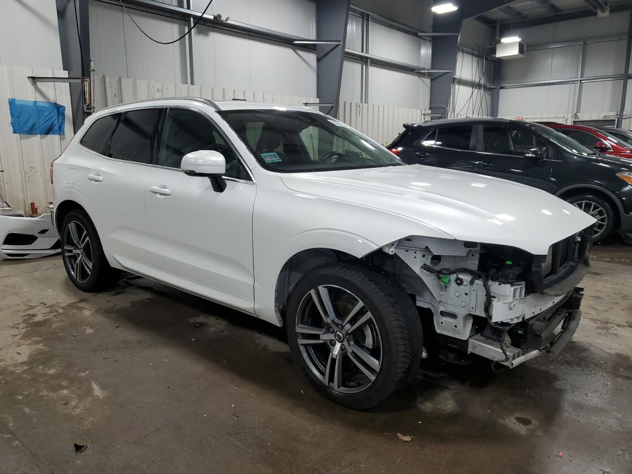 2018 Volvo XC60 VIN YV4102RK7J1062427 Copart auction photo, front end damage thumbnail 4