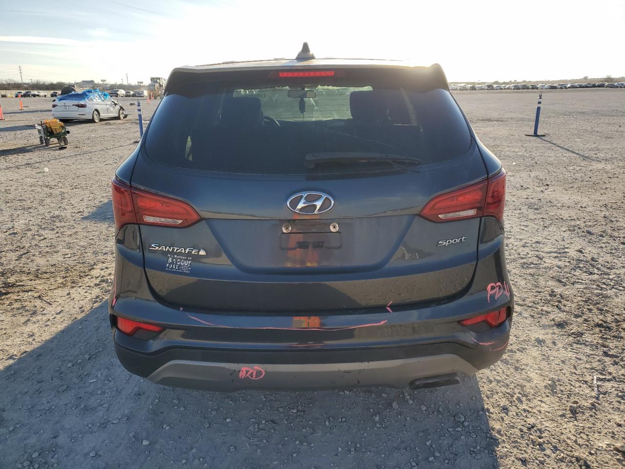 2017 Hyundai Santa Fe VIN 5XYZT3LB7HG450506 Copart auction photo, front end / minor dent/scratches damage thumbnail 6