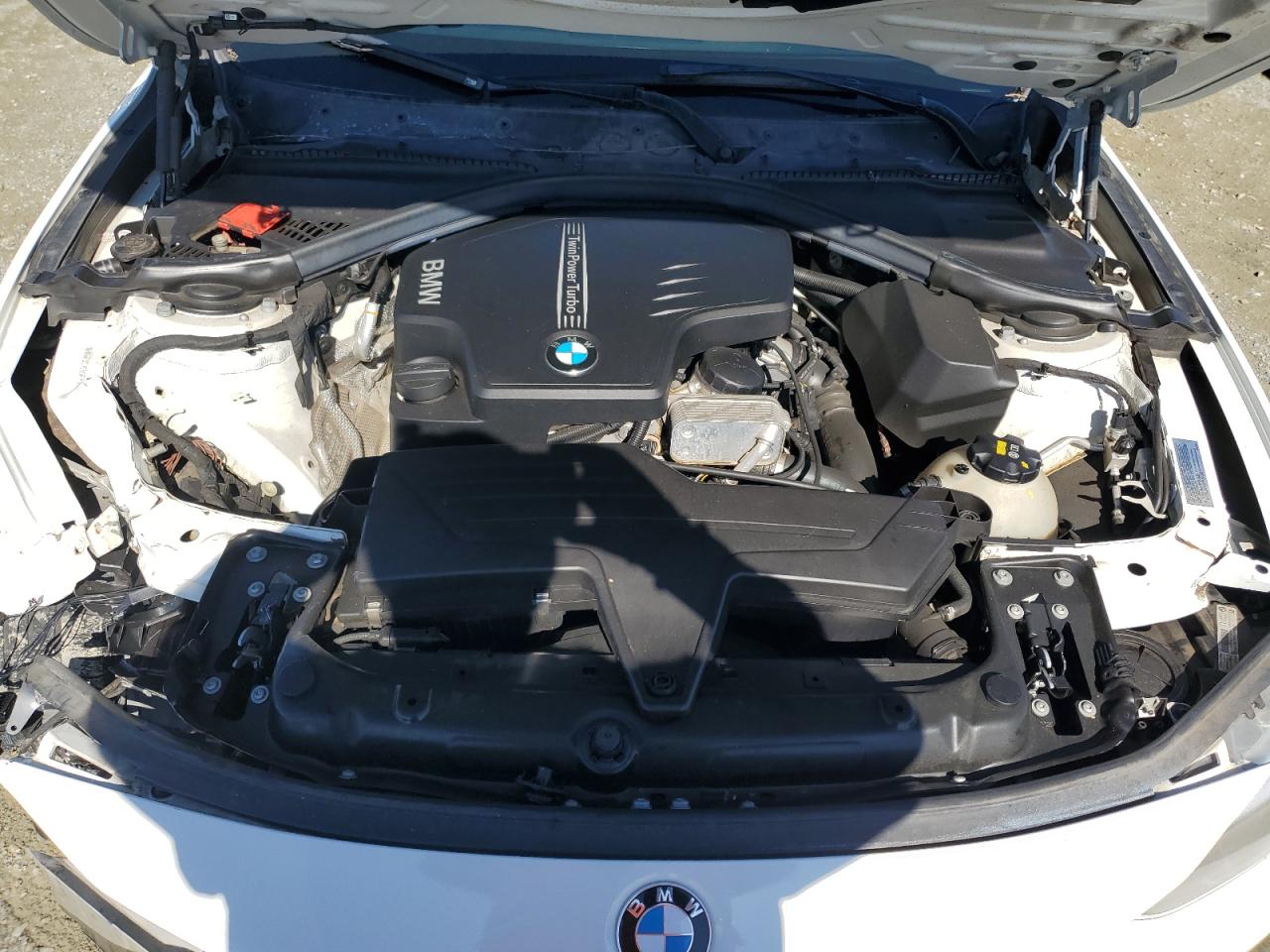 2015 BMW 3er VIN WBA3C1C50FP851147 Copart auction photo, front end / side damage thumbnail 11