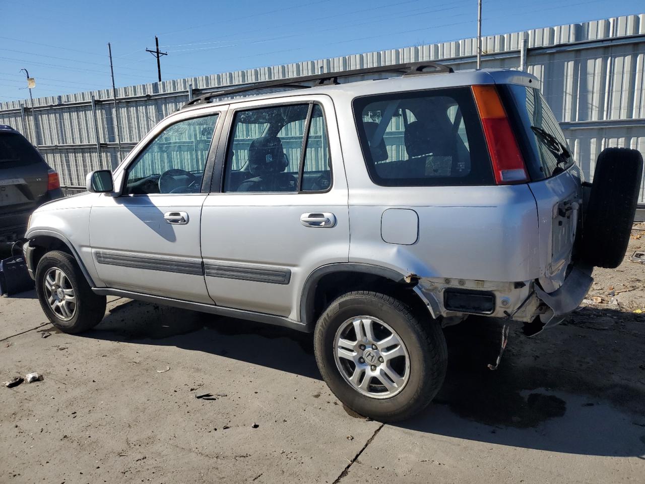 1999 Honda CR-V VIN JHLRD1864XC077721 Copart auction photo, rear end / front end damage thumbnail 2