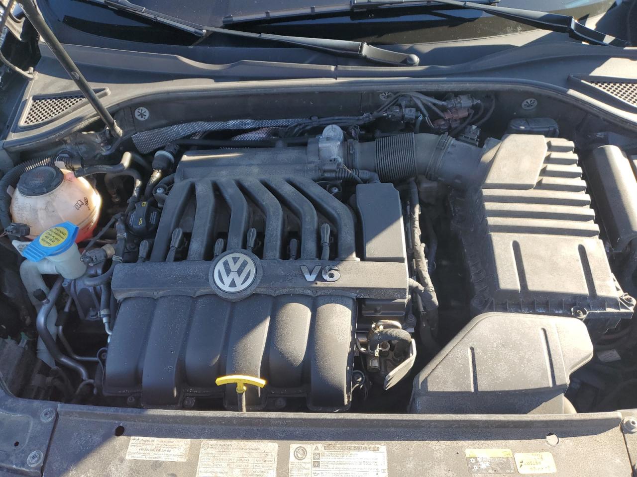 2018 Volkswagen Passat VIN 1VWJM7A3XJC036530 Copart auction photo, front end / side damage thumbnail 11