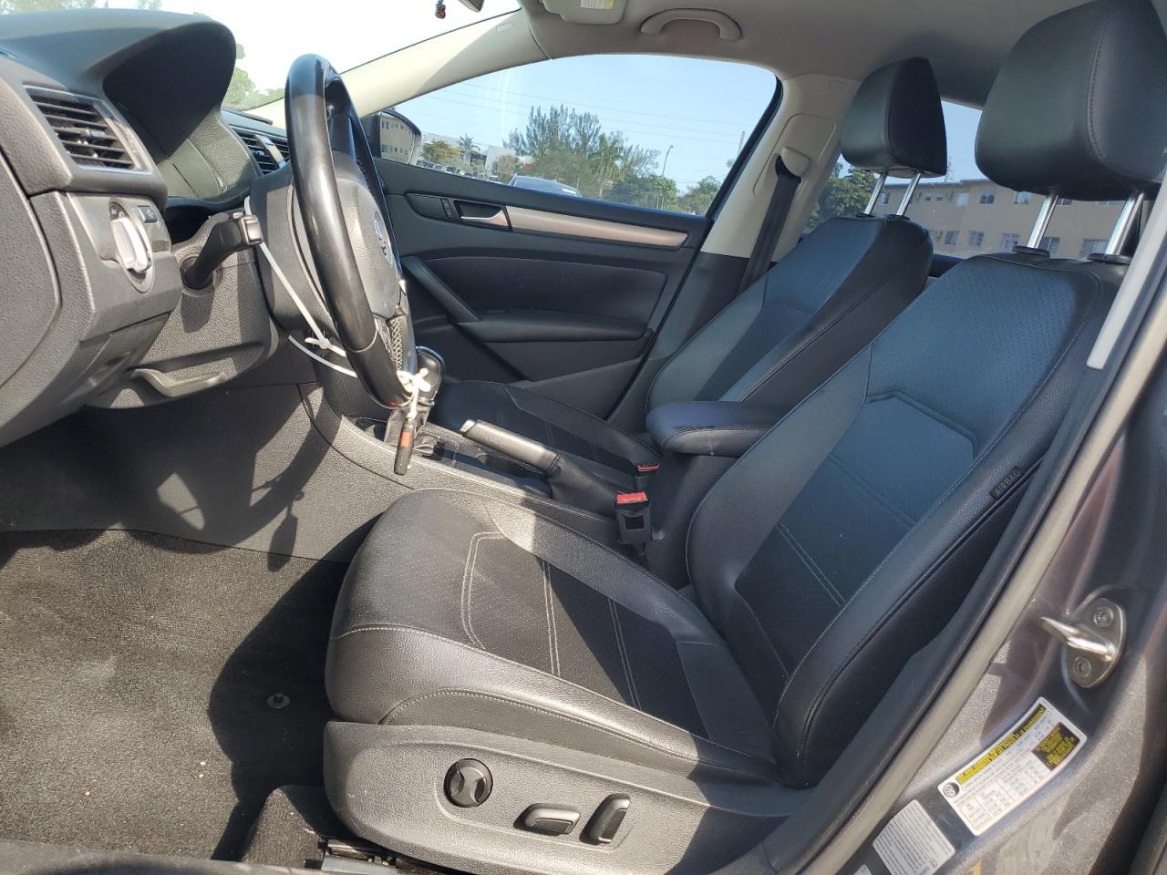 2015 Volkswagen Passat VIN 1VWAT7A35FC029785 Copart auction photo, side damage thumbnail 7