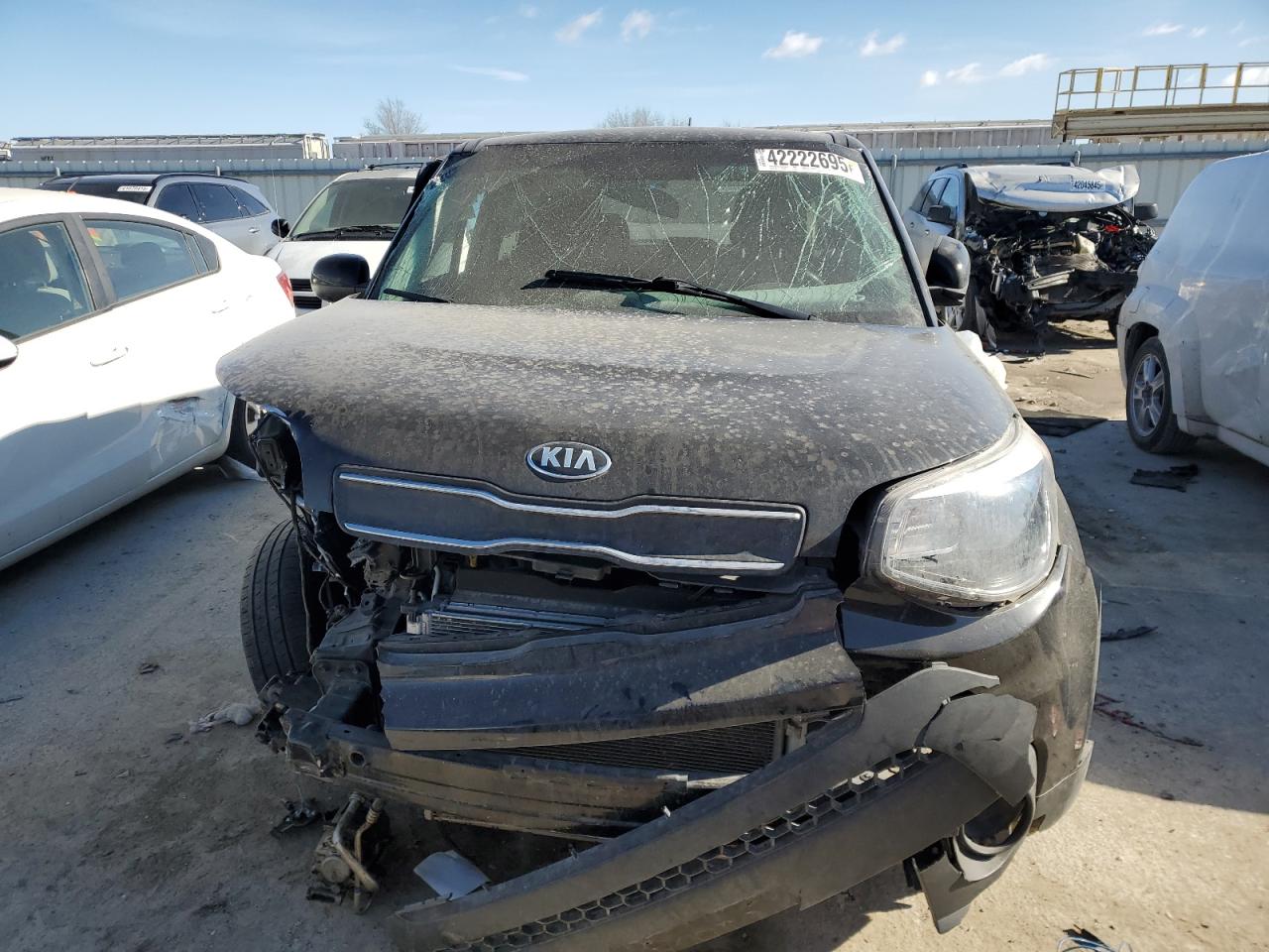 2017 KIA Soul VIN KNDJN2A2XH7887367 Copart auction photo, front end / side damage thumbnail 5