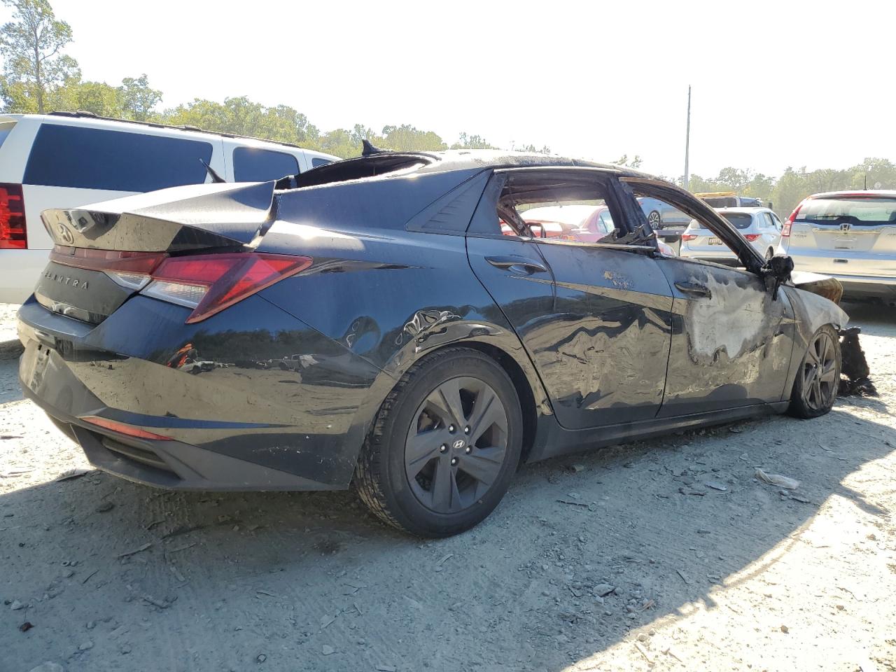 2021 Hyundai Elantra VIN 5NPLS4AG4MH005009 Copart auction photo, burn damage thumbnail 3