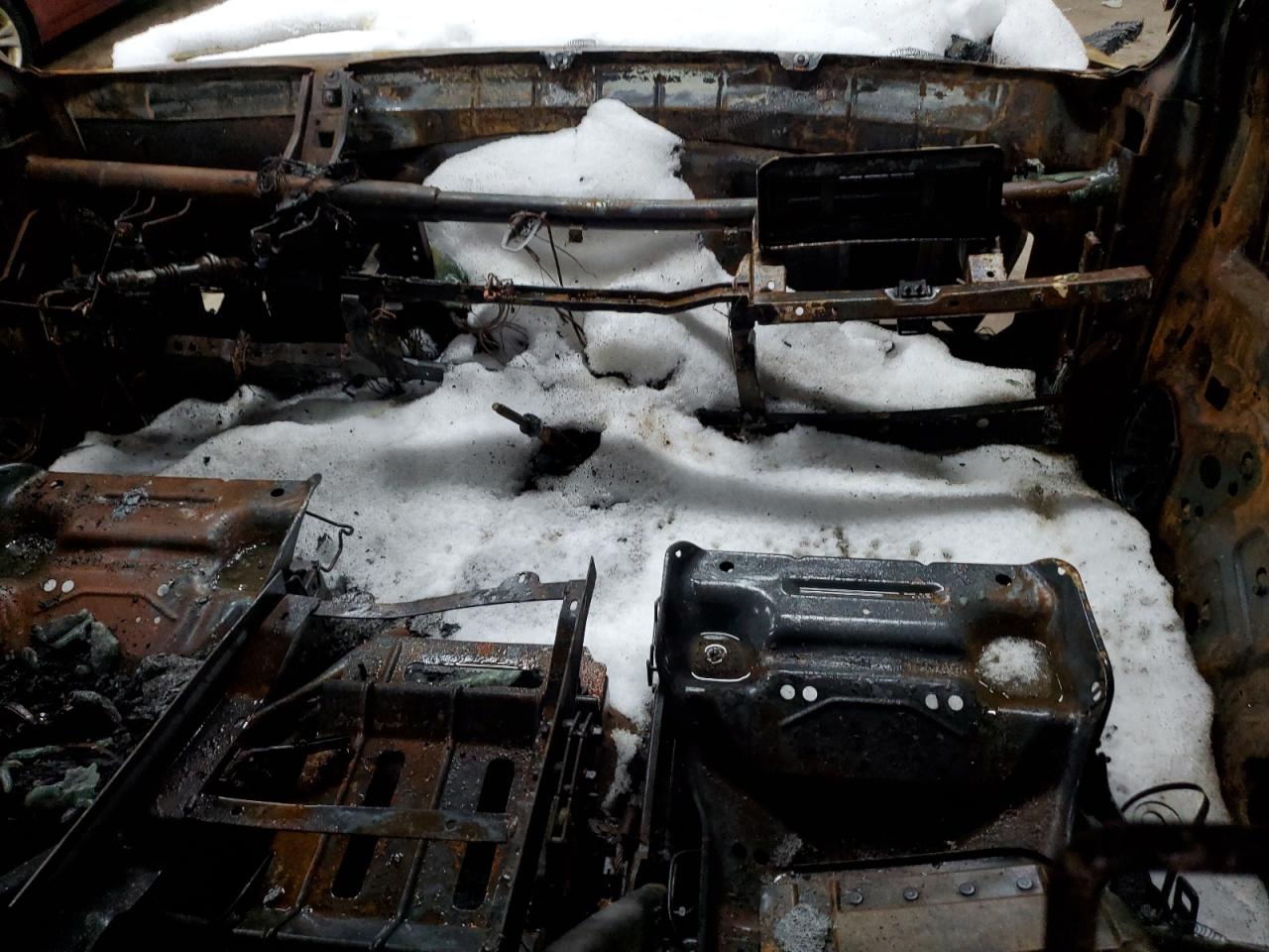 2001 Ford F250 VIN 1FTNX21F71EC07375 Copart auction photo, burn / missing/altered vin damage thumbnail 8