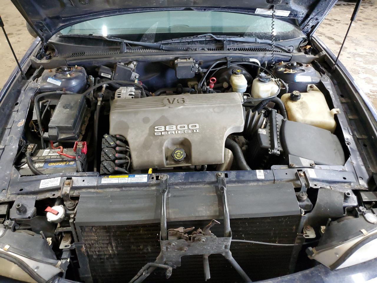 1998 Buick Park Avenue VIN 1G4CW52K4W4620614 Copart auction photo, front end / side damage thumbnail 11