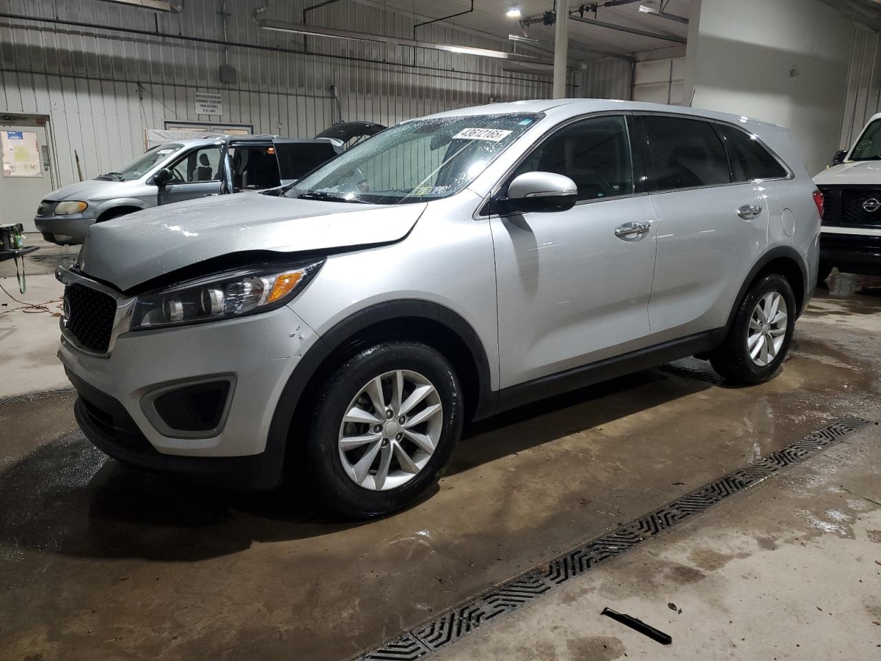 2018 KIA Sorento VIN 5XYPG4A30JG413235