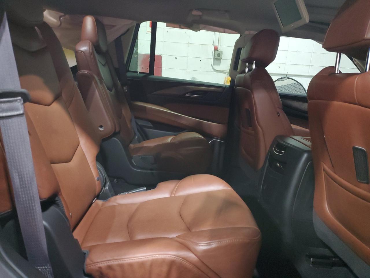 2016 Cadillac Escalade VIN 1GYS4CKJ3GR147577 Copart auction photo, front end / rear end damage thumbnail 11