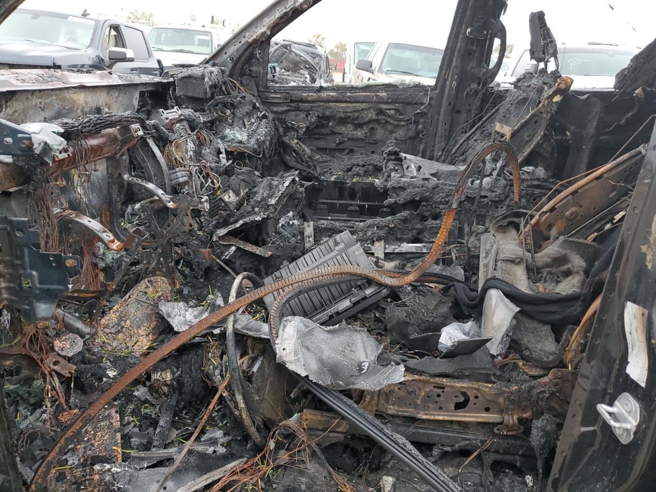 2020 RAM 2500 VIN 3C6UR5PL8LG147310 Copart auction photo, burn damage thumbnail 7