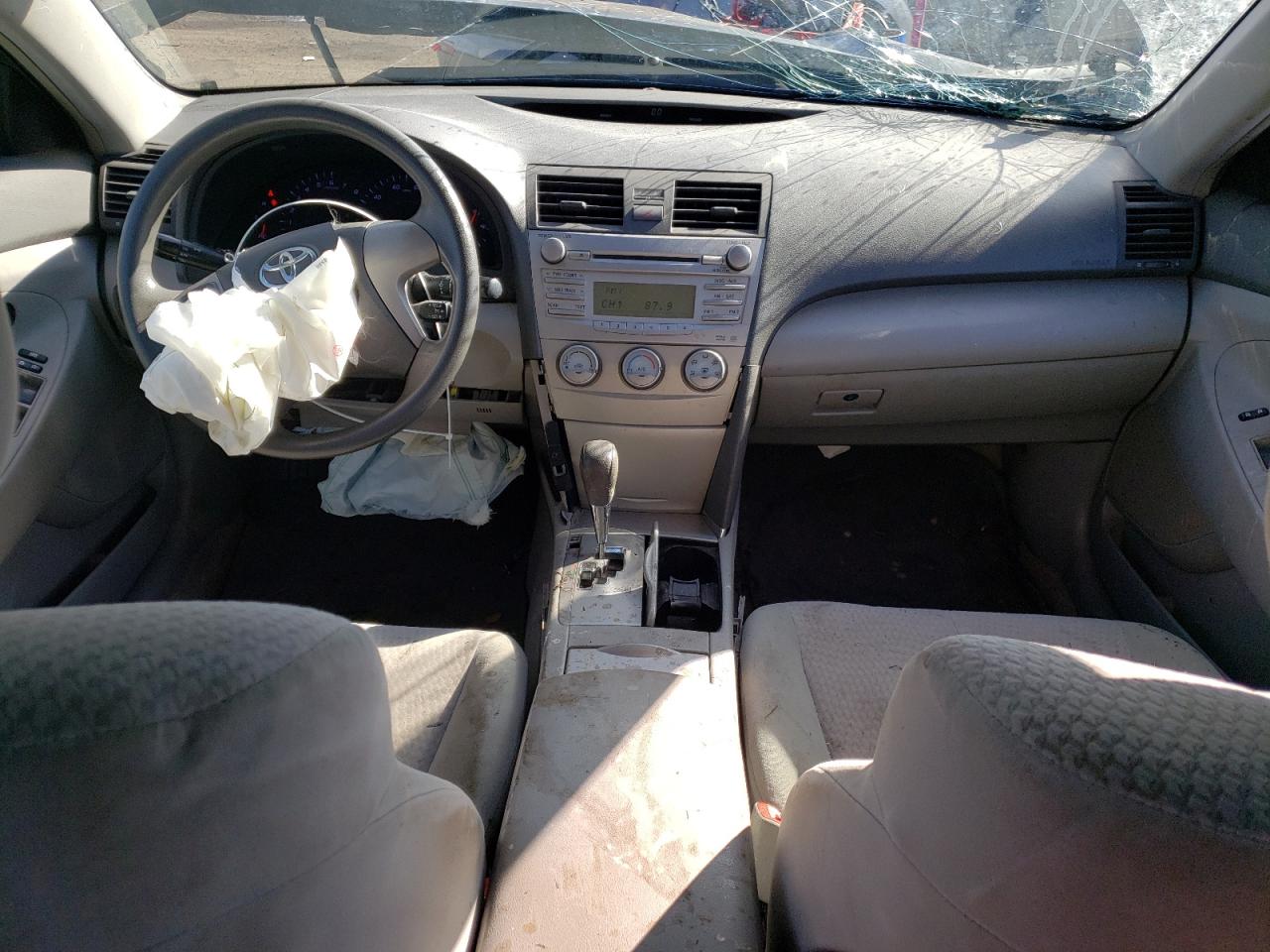 2011 Toyota Camry VIN 4T1BF3EK3BU208111 Copart auction photo, front end / minor dent/scratches damage thumbnail 8
