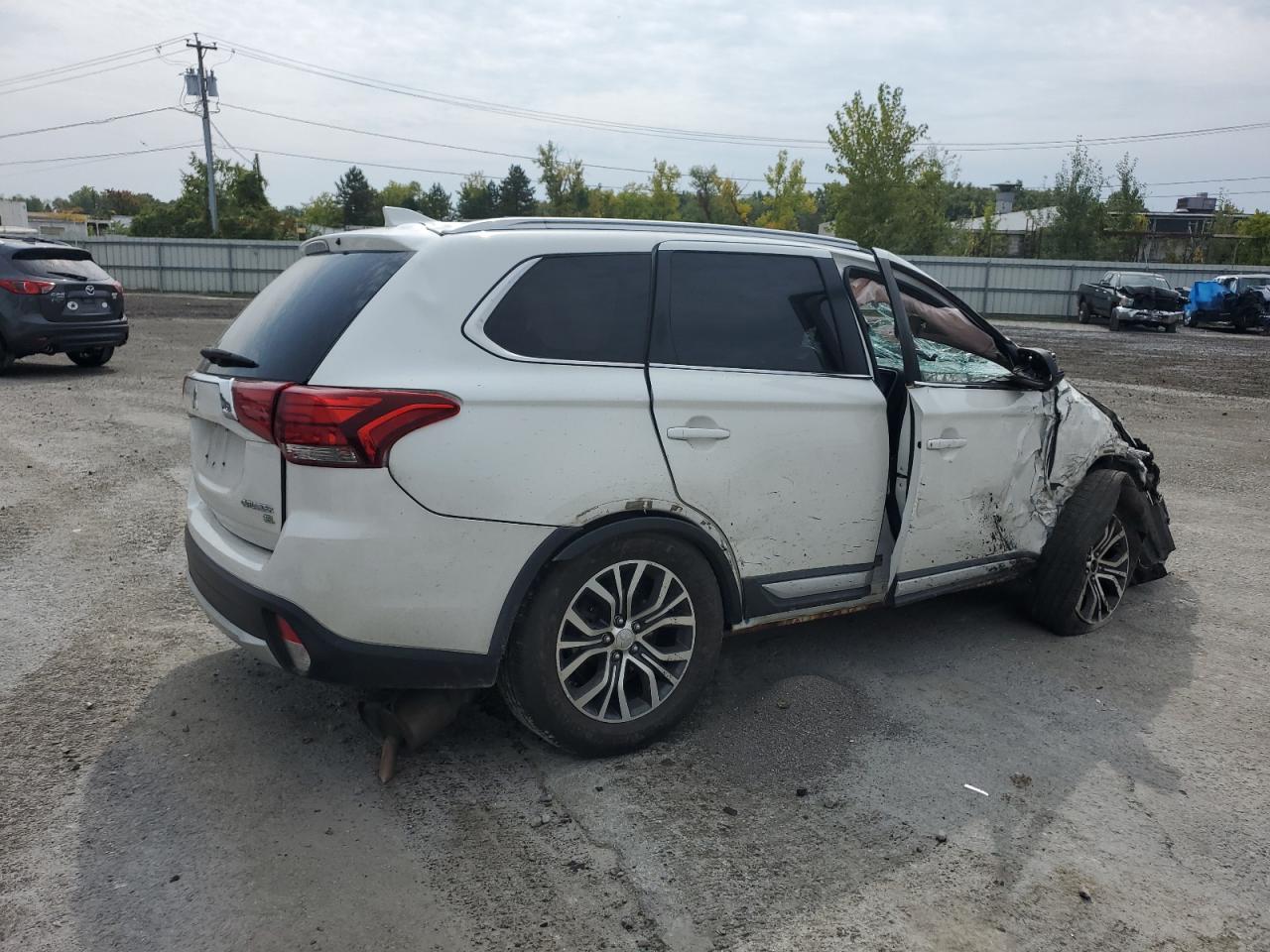 2017 Mitsubishi Outlander VIN JA4AZ3A39HZ023878 Copart auction photo, all over damage thumbnail 3