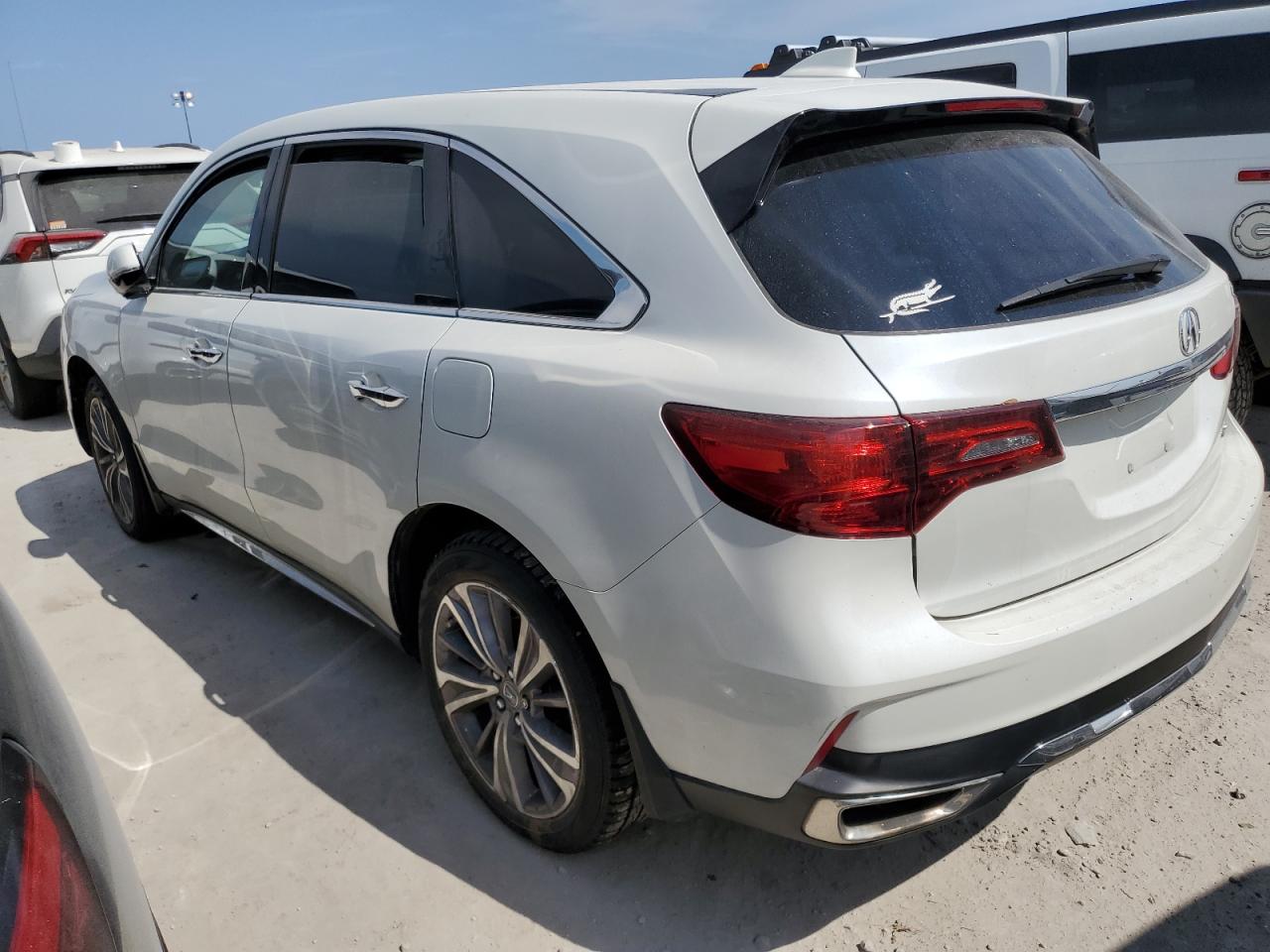 2018 Acura MDX VIN 5J8YD4H56JL000312 Copart auction photo, water/flood damage thumbnail 2