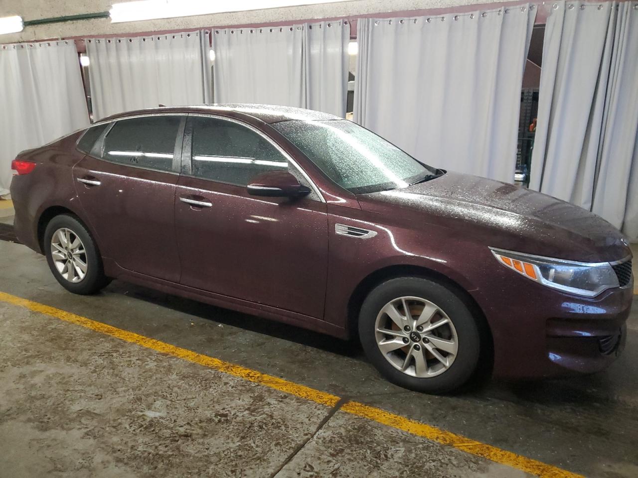2018 KIA Optima VIN 5XXGT4L31JG188692 Copart auction photo, mechanical / minor dent/scratches damage thumbnail 4