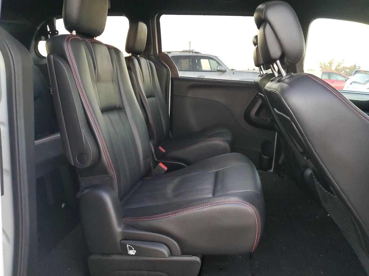 2018 Dodge Caravan VIN 2C4RDGEG1JR221785 Copart auction photo, side damage thumbnail 11
