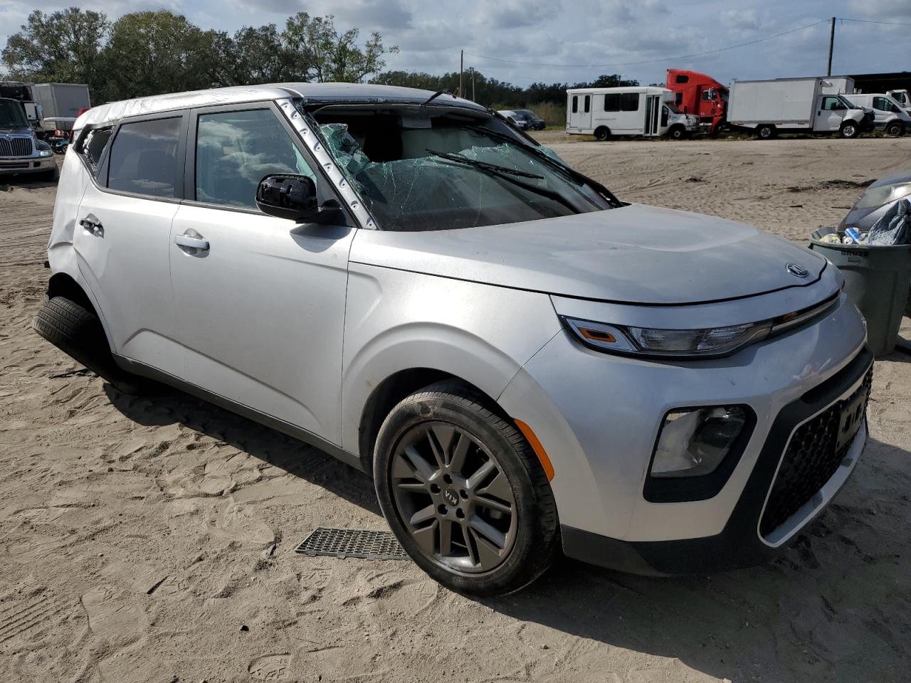 2021 KIA Soul VIN KNDJ23AUXM7794407 Copart auction photo, all over damage thumbnail 4