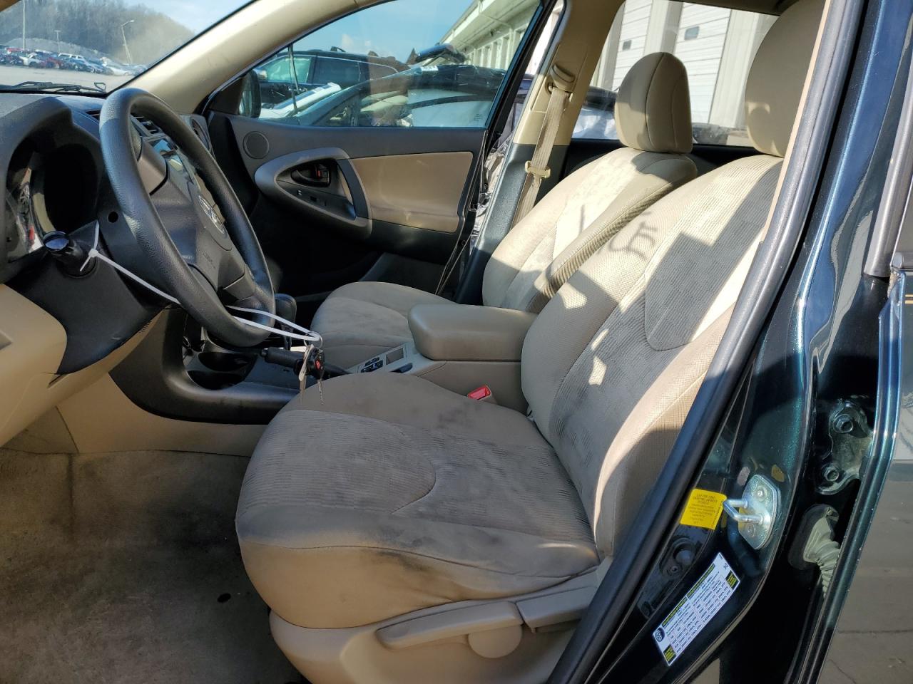 2011 Toyota RAV 4 VIN 2T3KF4DV4BW078543 Copart auction photo, front end damage thumbnail 7