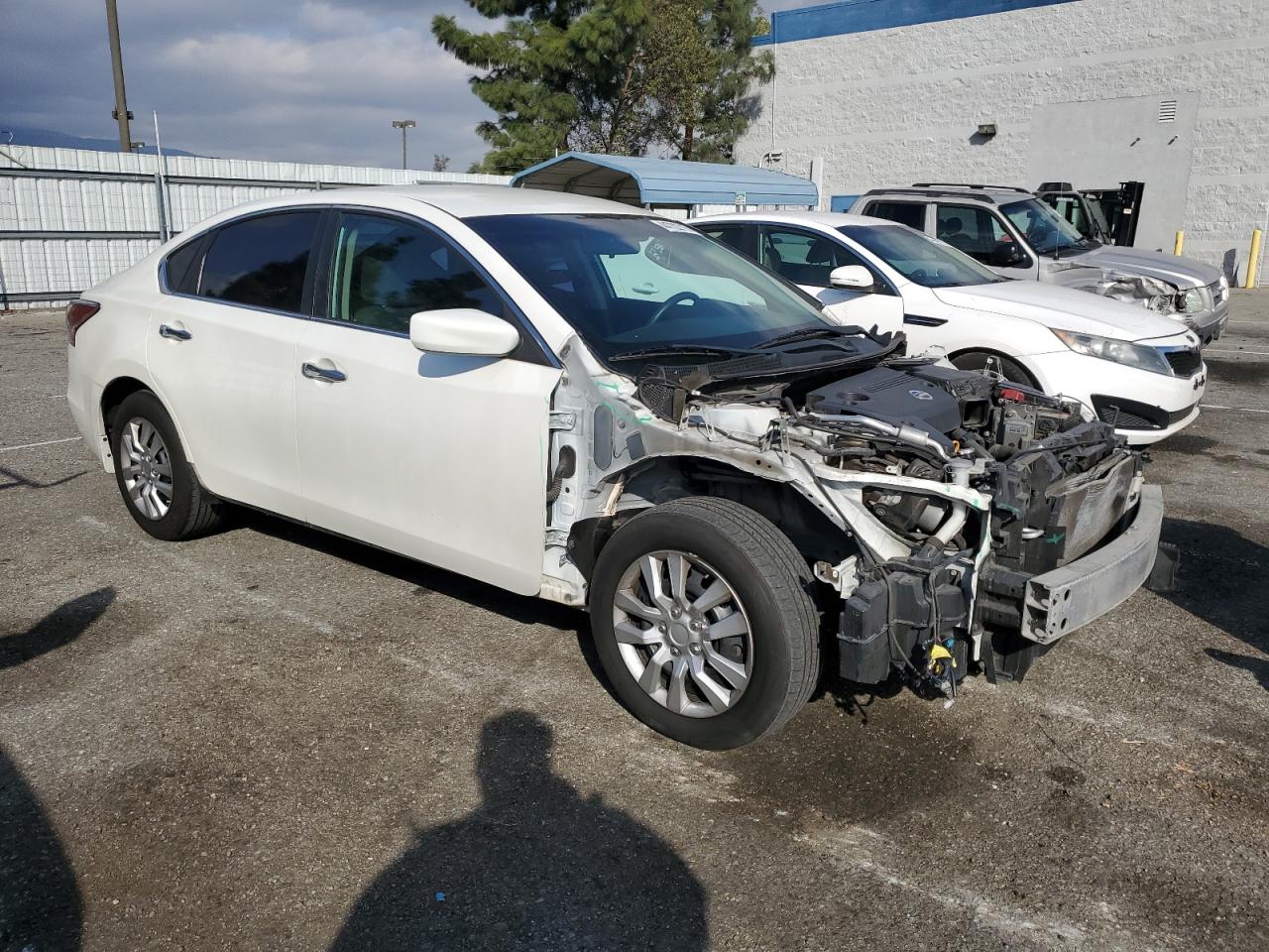 2015 Nissan Altima VIN 1N4AL3AP4FC233448 Copart auction photo, front end / side damage thumbnail 4