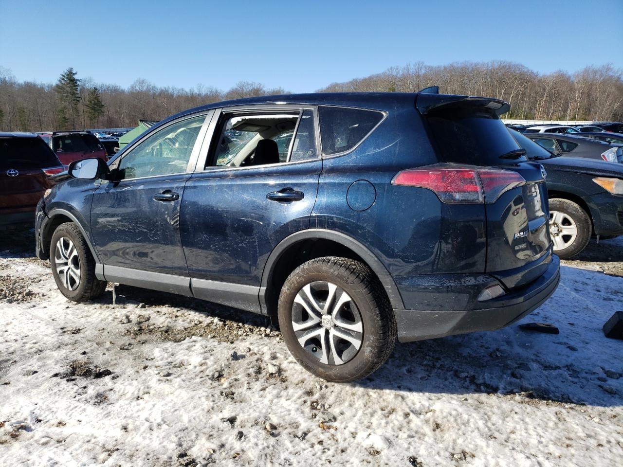 2018 Toyota RAV 4 VIN JTMBFREV7JJ738969 Copart auction photo, front end / minor dent/scratches damage thumbnail 2