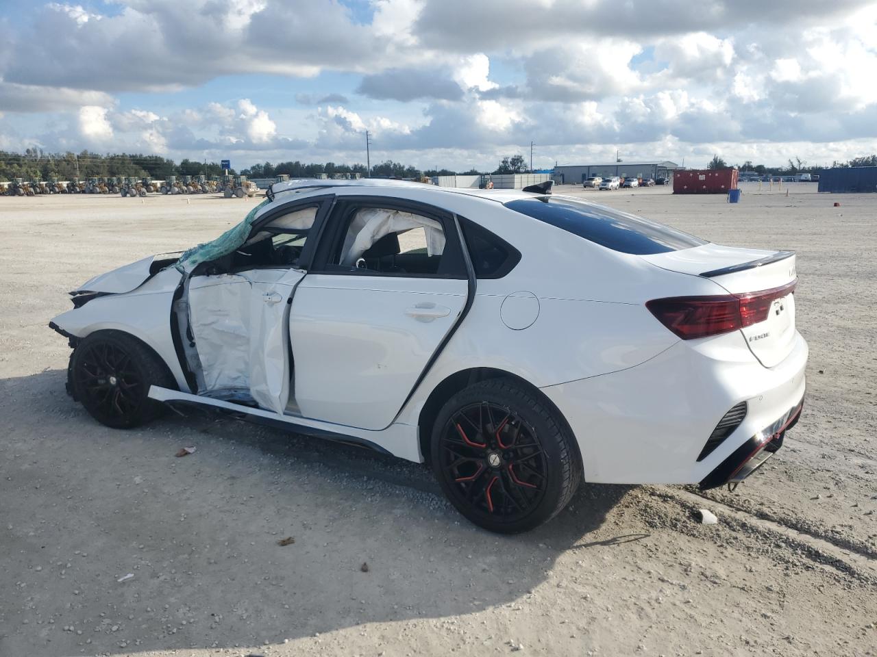 2023 KIA Forte VIN 3KPF44AC3PE547683 Copart auction photo, all over damage thumbnail 2