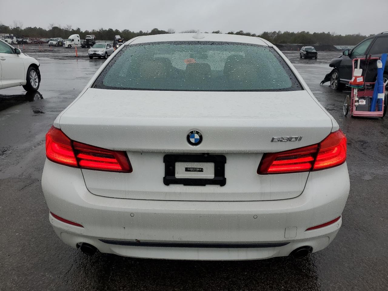 2019 BMW 5er VIN WBAJA5C51KBX87616 Copart auction photo, water/flood / minor dent/scratches damage thumbnail 6