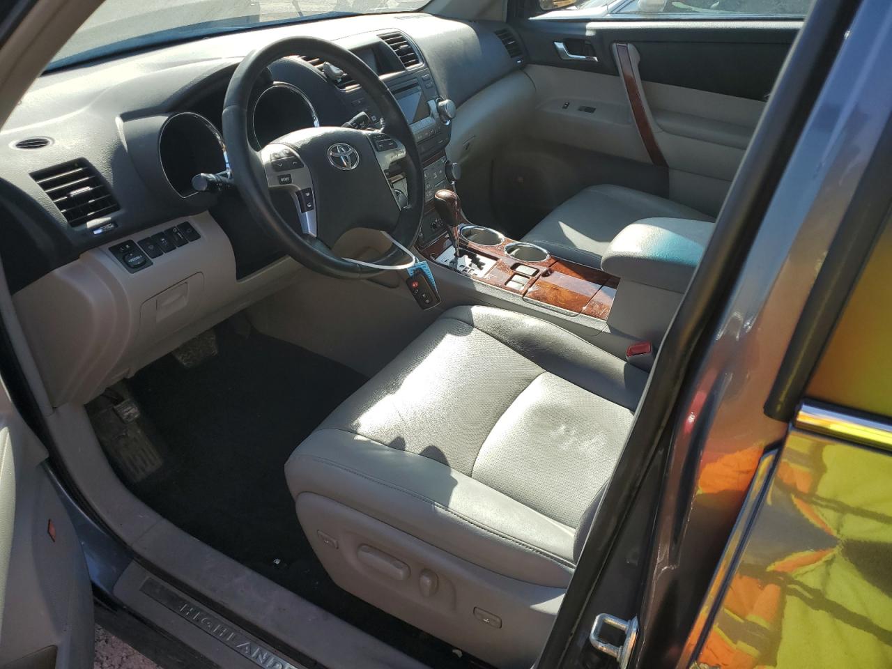 2012 Toyota Highlander VIN 5TDDK3EHXCS155216 Copart auction photo, rear end / side damage thumbnail 7