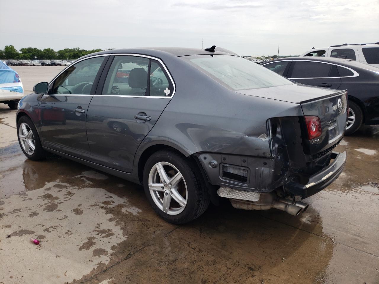 2010 Volkswagen Jetta VIN 3VWRX7AJ3AM009371 Copart auction photo, rear end / water/flood damage thumbnail 2