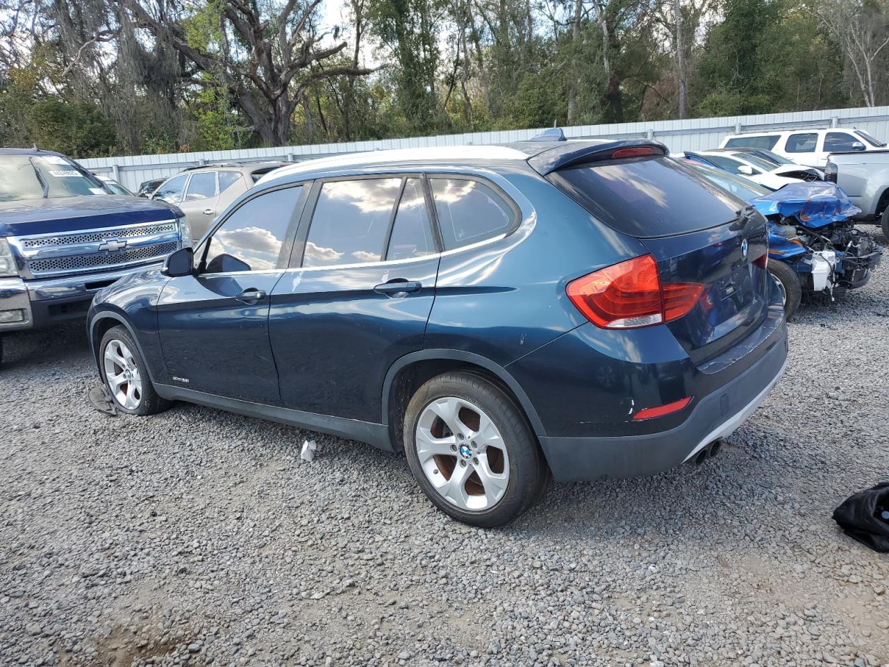 2013 BMW X1 VIN WBAVM1C54DVW41780 Copart auction photo, front end / rear end damage thumbnail 2