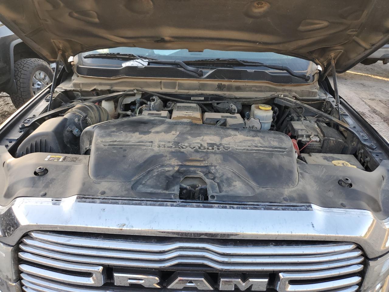 2020 RAM 3500 VIN 3C63RRJL9LG291671 Copart auction photo, front end / side damage thumbnail 11