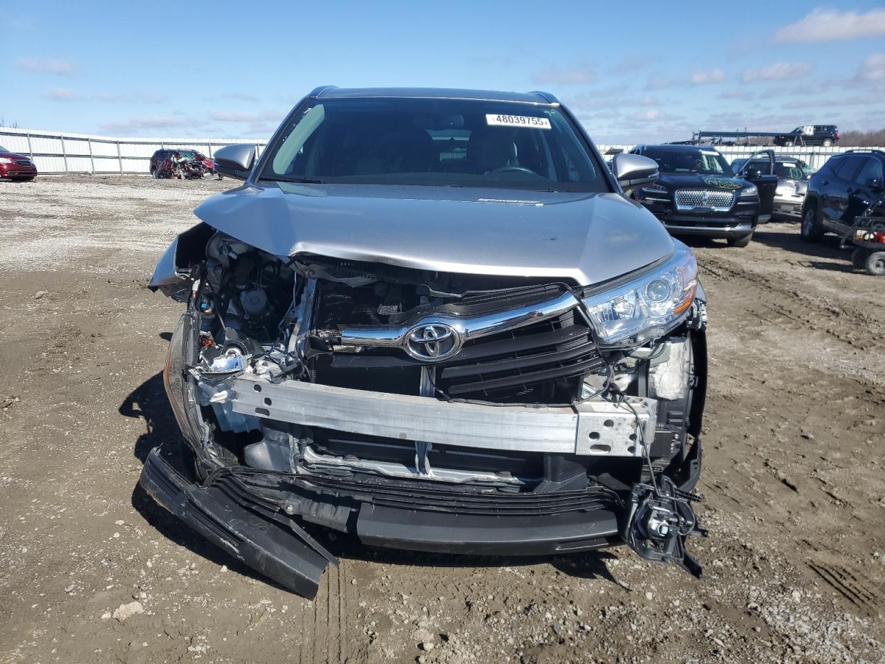 2016 Toyota Highlander VIN 5TDJKRFHXGS503087 Copart auction photo, front end damage thumbnail 5