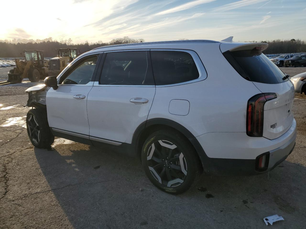2023 KIA Telluride VIN 5XYP3DGC5PG379241 Copart auction photo, front end damage thumbnail 2