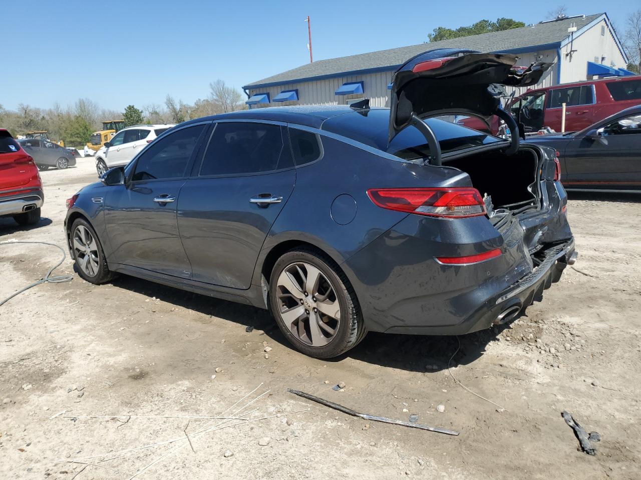 2020 KIA Optima VIN 5XXGT4L35LG413439 Copart auction photo, rear end damage thumbnail 2