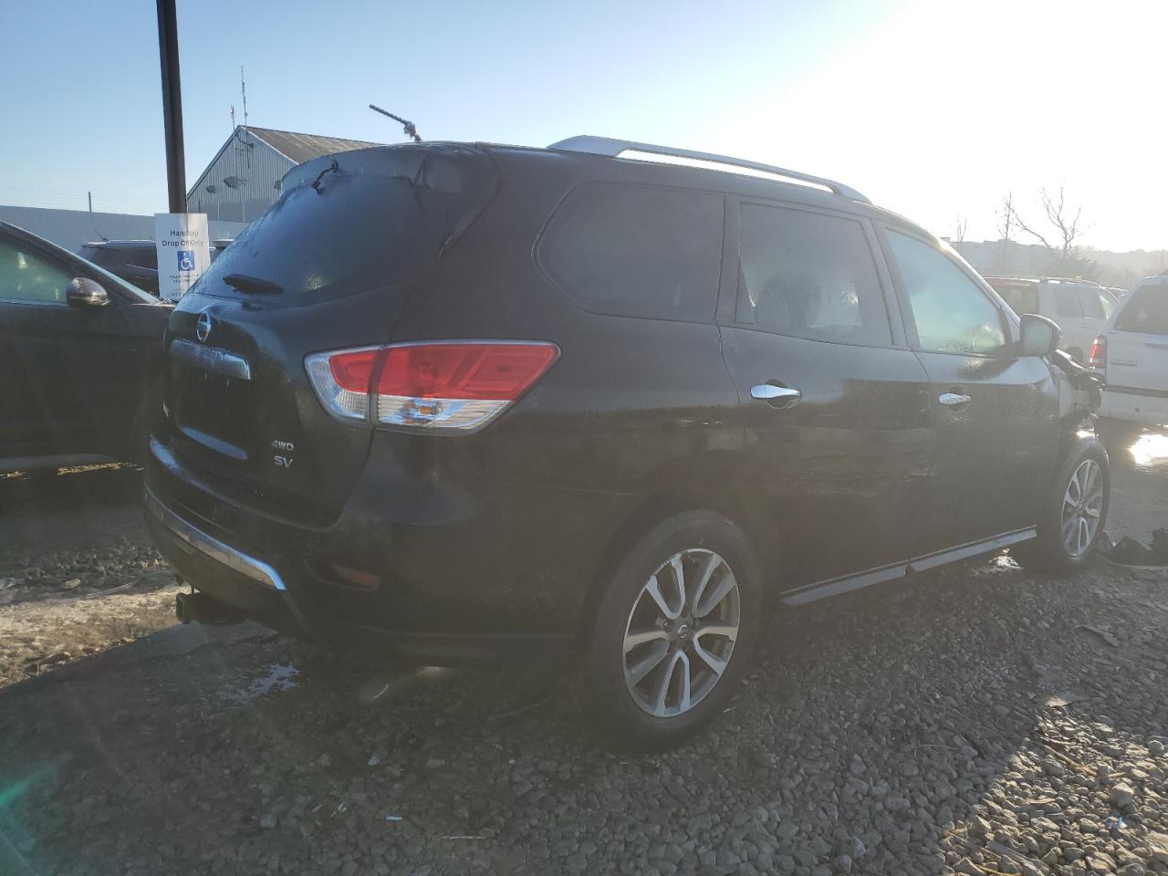 2013 Nissan Pathfinder VIN 5N1AR2MM3DC663985 Copart auction photo, rollover damage thumbnail 3