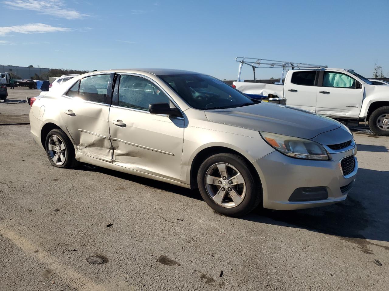2015 Chevrolet Malibu VIN 1G11B5SL4FF182058 Copart auction photo, side / front end damage thumbnail 4