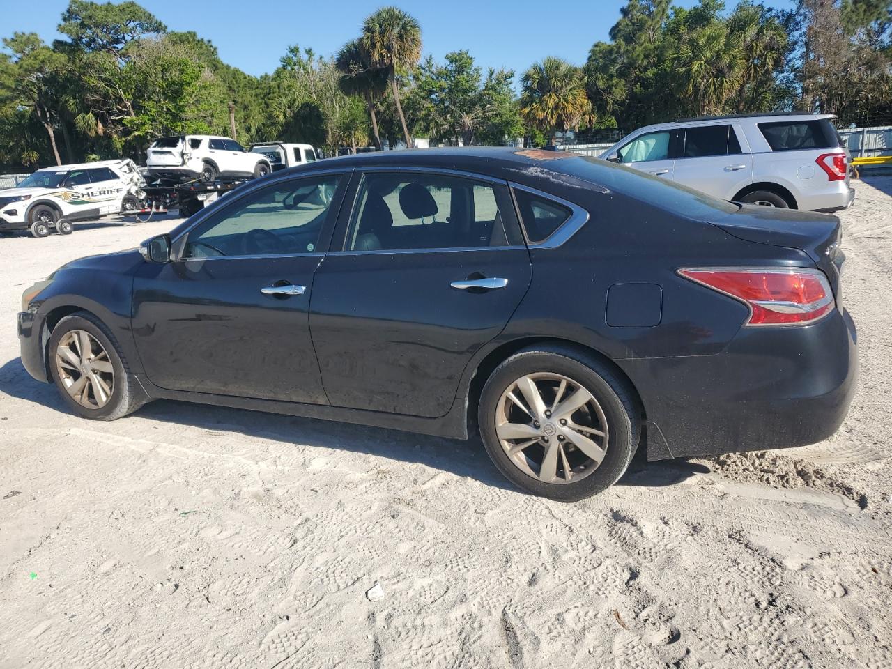 2014 Nissan Altima VIN 1N4AL3AP3EC285846 Copart auction photo, side damage thumbnail 2
