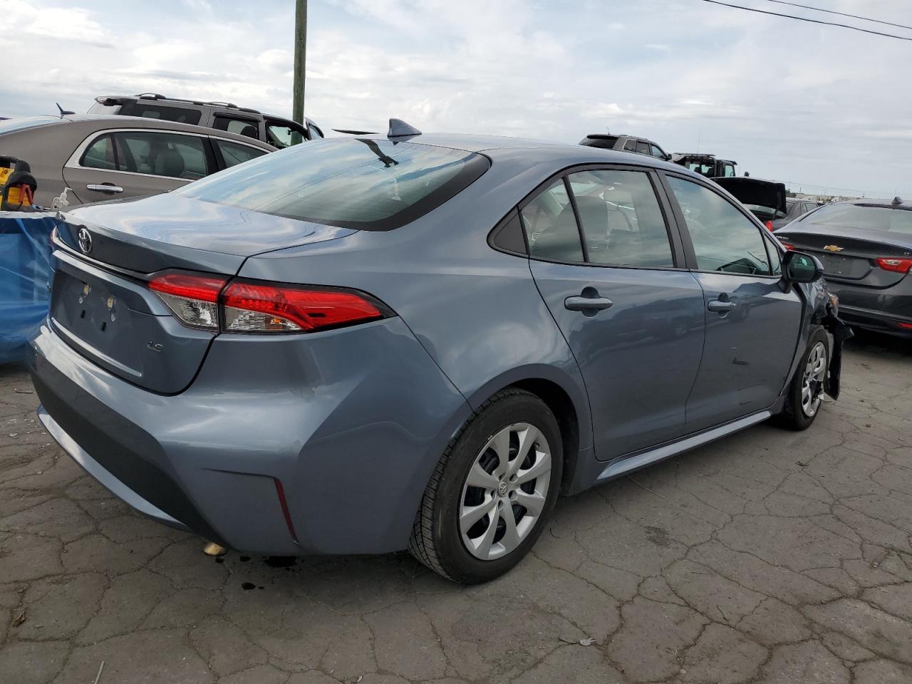 2022 Toyota Corolla VIN 5YFEPMAE3NP289021 Copart auction photo, front end damage thumbnail 3