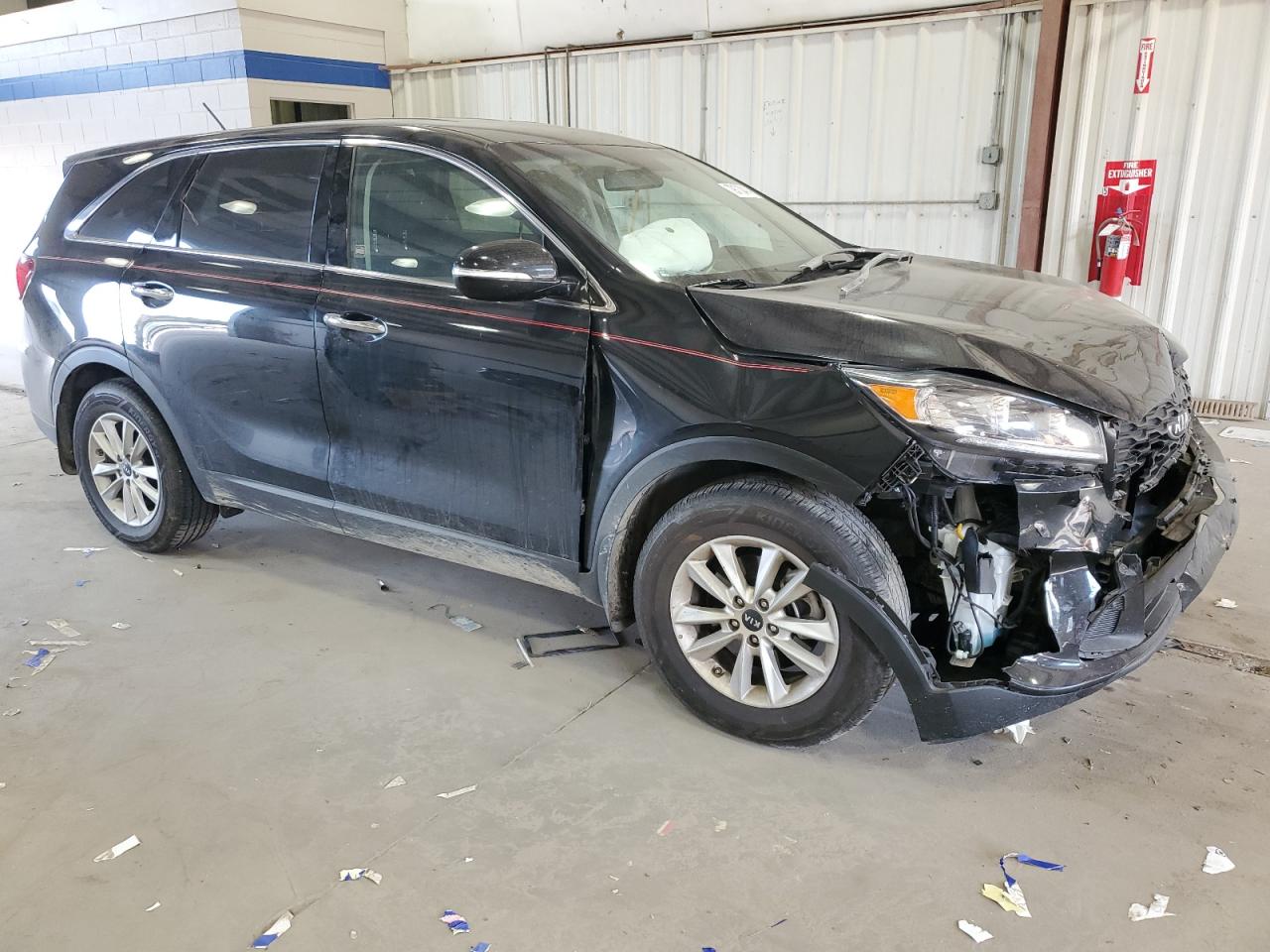 2019 KIA Sorento VIN 5XYPG4A35KG578554 Copart auction photo, front end damage thumbnail 4