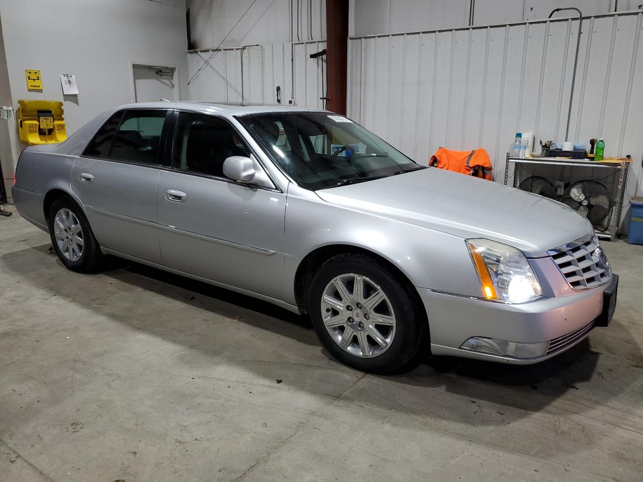 2011 Cadillac DTS VIN 1G6KH5E63BU128470 Copart auction photo, hail damage thumbnail 4