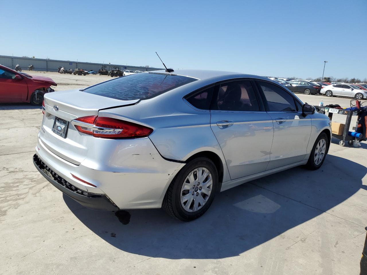 2019 Ford Fusion VIN 3FA6P0G70KR147890 Copart auction photo, rear end / hail damage thumbnail 3
