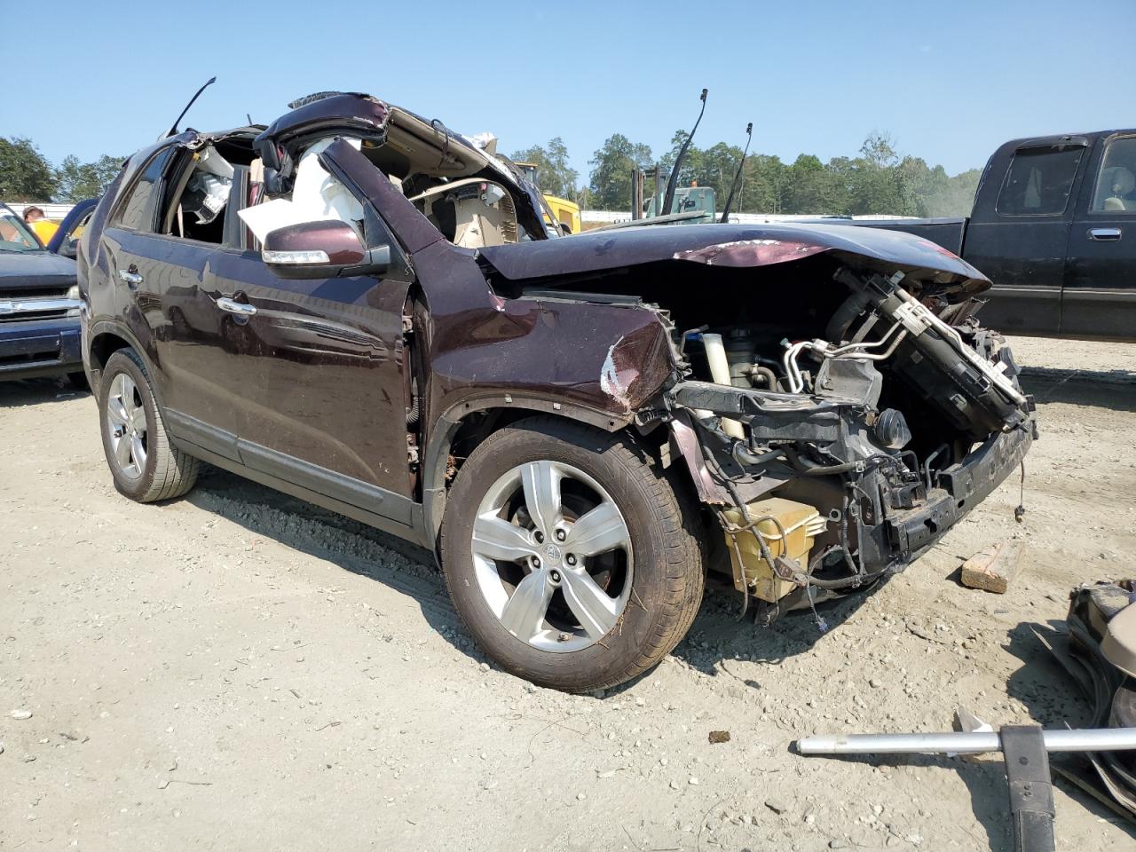 2012 KIA Sorento VIN 5XYKU4A62CG222061 Copart auction photo, all over damage thumbnail 4