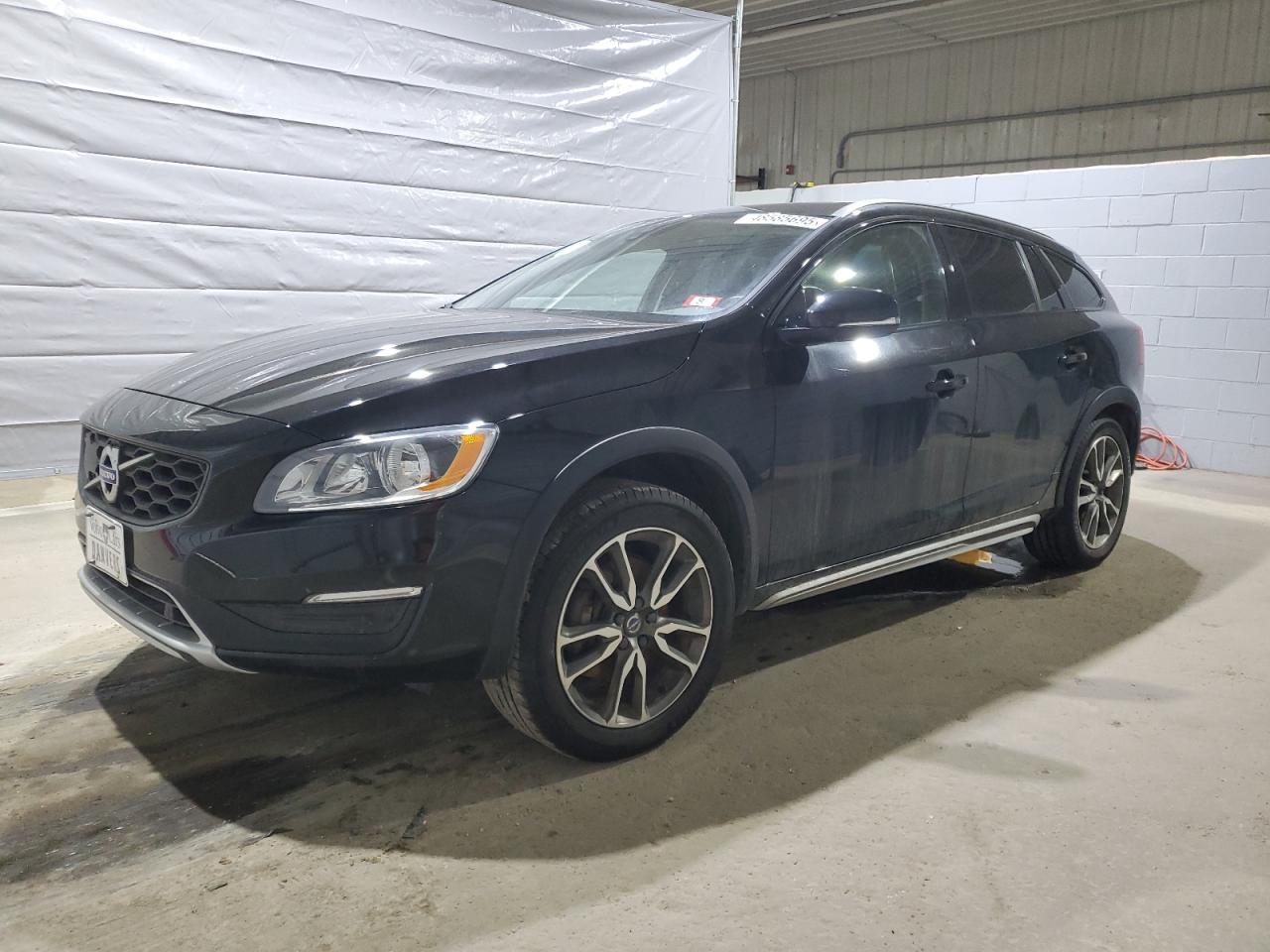 2017 Volvo V60 VIN YV440MWK9H1028982 - Copart auction photo