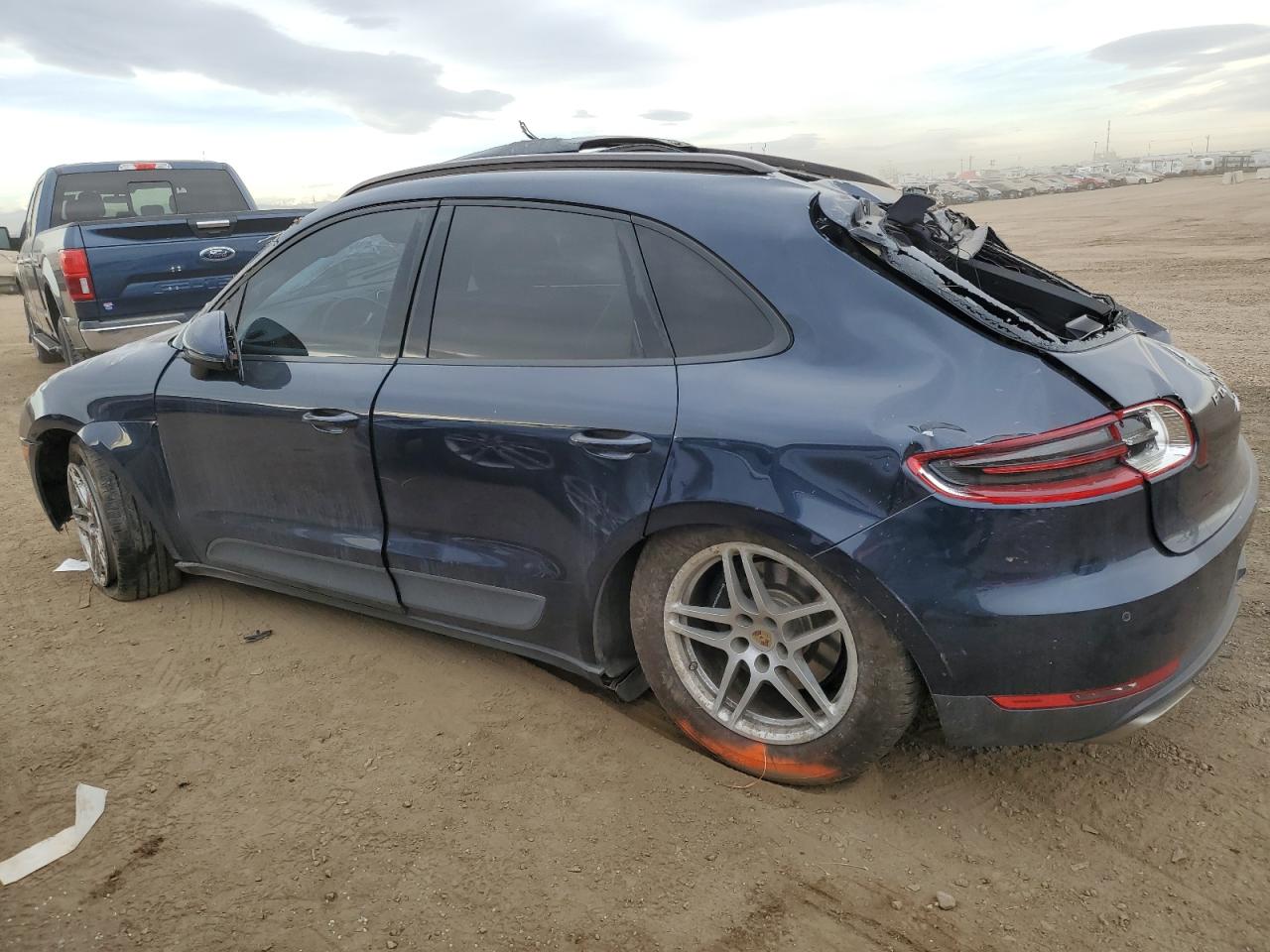 2017 Porsche Macan VIN WP1AA2A56HLB82822 Copart auction photo, all over damage thumbnail 2