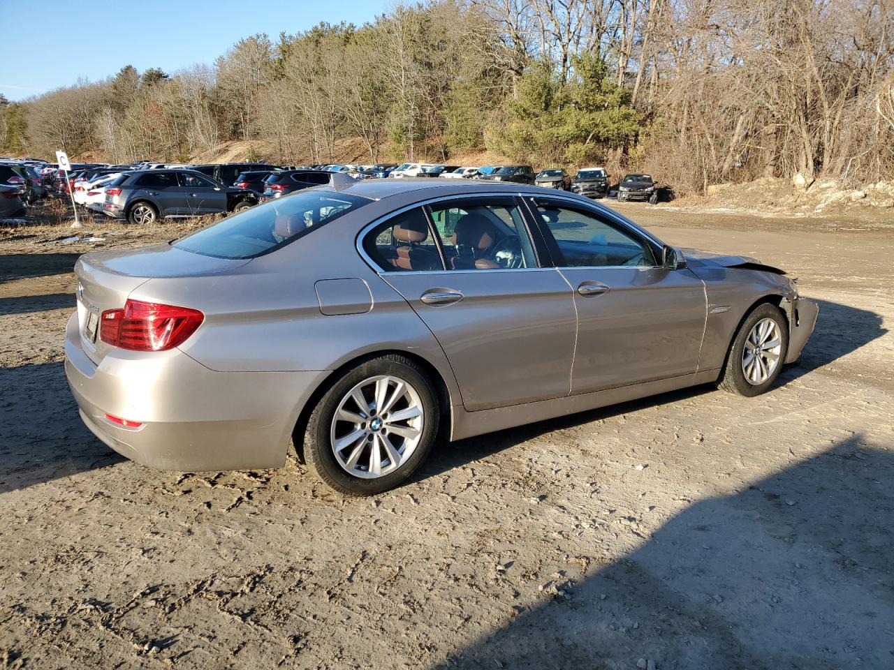 2016 BMW 5er VIN WBA5A7C55GG147626 Copart auction photo, front end damage thumbnail 3