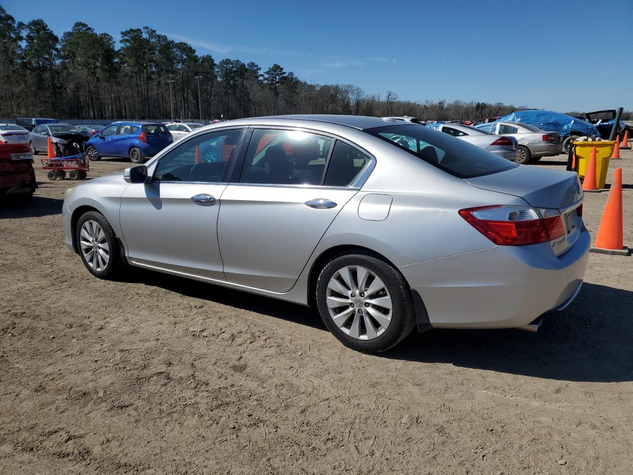 2015 Honda Accord VIN 1HGCR3F85FA013364 Copart auction photo, side damage thumbnail 2